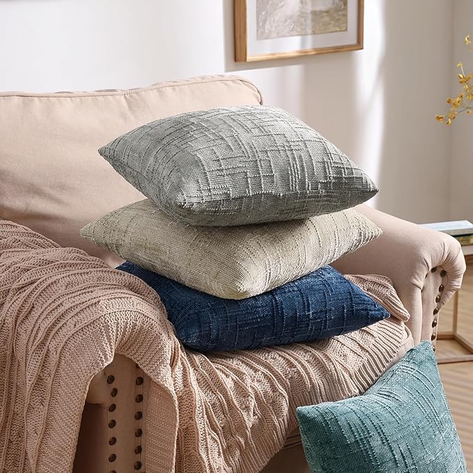 decorUhome Neutral Grey Chenille Throw Pillow Covers 18x18 Set of 2 Thick Textured Slubby Couch Pillow Covers Farmhouse Accent Modern Neutral Decorative Pillow Cases for Bed Sofa Living Room
