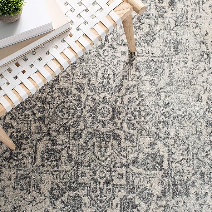 SAFAVIEH Evoke Collection Area Rug - 5'3" Square, Ivory & Grey, Distressed Design, Non-Shedding & Easy to Clean, Ideal for Living Room, Bedroom, Dining Space (EVK256F)