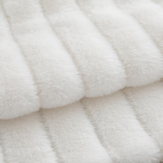 Pack of 2 Faux Fur Throw Pillow Covers 24x24 Inch Striped Decorative Soft Plush Couch Pillow Case Home Decor for Bed, Sofa, Living Room Cream White