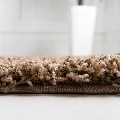 Unique Loom Solid Shag Collection Area Rug (6' 1" Round, Sandy Brown)