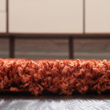 Unique Loom Solid Shag Collection Area Rug (5' 3" Round, Terracotta)