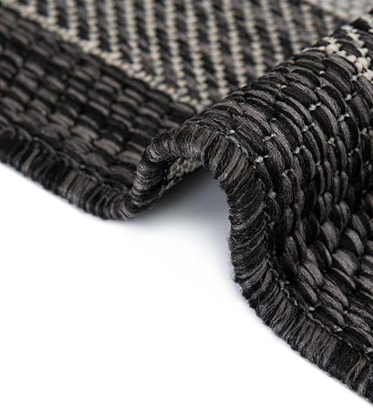 Unique Loom Outdoor Border Collection Area Rug - Soft Border (3' 1" Round, Black/ Ivory)