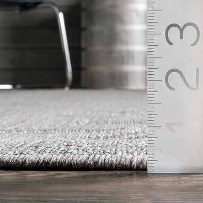 nuLOOM 4' x 5' Outdoor Tribal Geometric Area Rug, Stain Resistant, Weather Resistant, High Traffic, Patio, Balcony, Outside, Ranya Light Grey