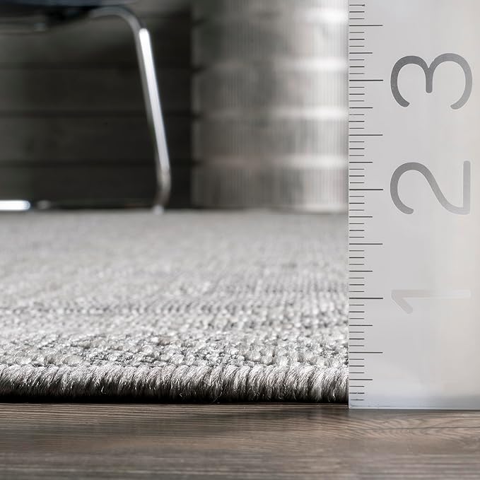 nuLOOM 8' Round Outdoor Tribal Geometric Area Rug, Stain Resistant, Weather Resistant, High Traffic, Patio, Balcony, Outside, Ranya Light Grey