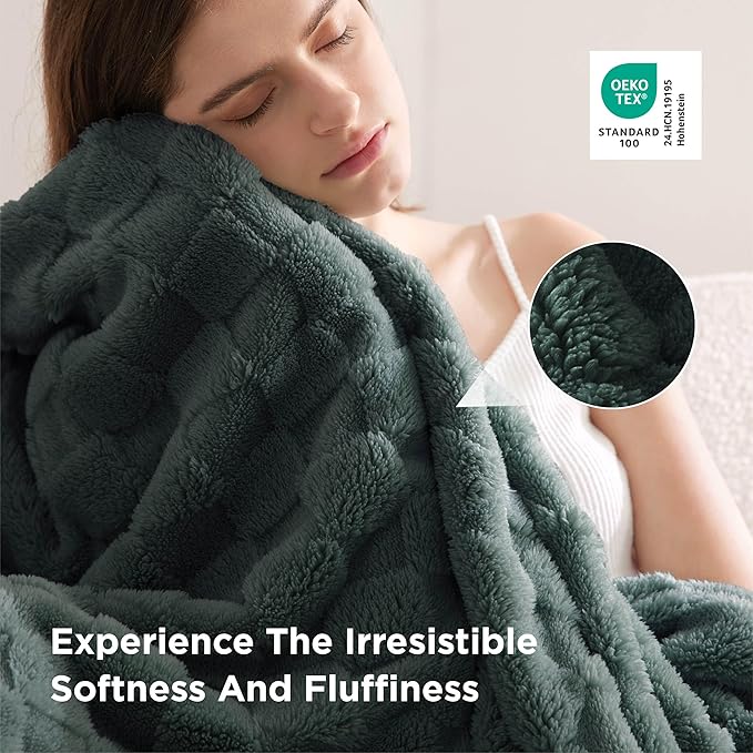 Bedsure GentleSoft Dark Green Throw Blanket for Couch - Checkered Fleece Blankets for Women Men Girls, Cute Soft Cozy Throw for Bedroom Home Decor Gifts, 50x60 Inches