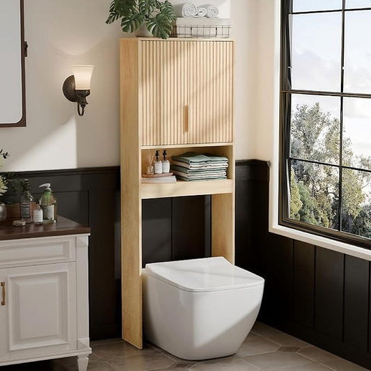 VINGLI Fluted Over The Toilet Storage Cabinet, Modern Behind Toilet Cabinet Bathroom Organizer with 2 Fluted Doors,Wood Storage Organizer Freestanding with Adjustable Shelf for Bathroom,Natural Oak