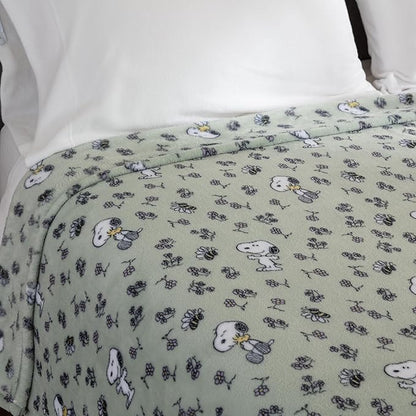 Berkshire Blanket Peanuts® VelvetLoft® Cute Character Snoopy Plush Blanket,Peanuts Snoopy & Woodstock New Flower and Bees Sage,King 90 in x 108 in (Official Peanuts® Product)