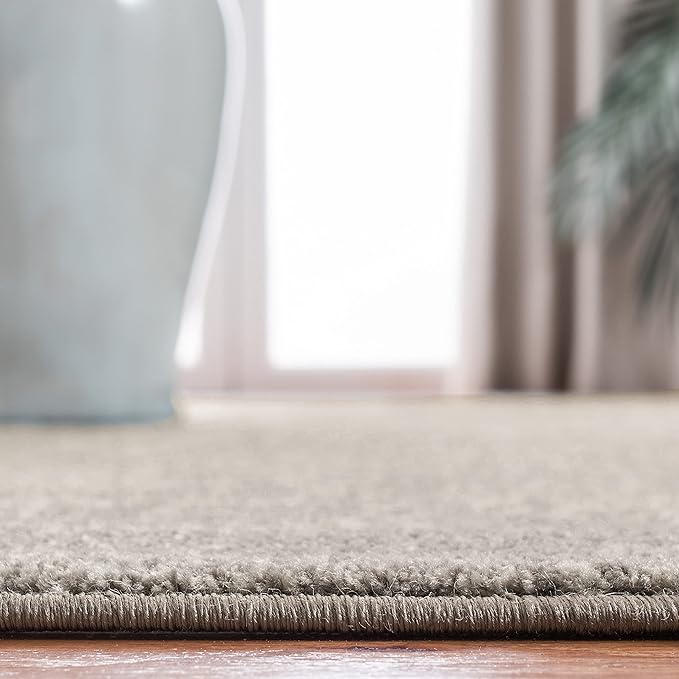 SAFAVIEH Evoke Collection 2'2" x 5' Silver / Ivory EVK256S Oriental Distressed Non-Shedding Living Room Bedroom Area Rug