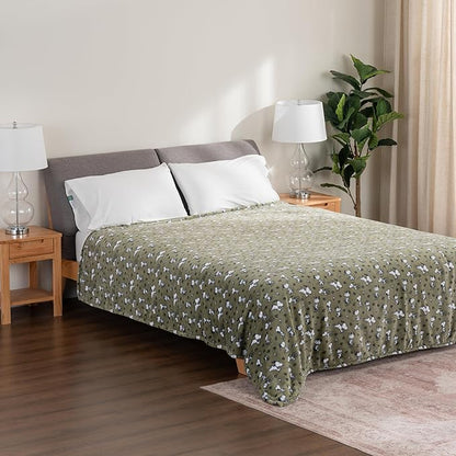 Berkshire Blanket Peanuts® VelvetLoft® Cute Character Snoopy Plush Blanket,Loden Green,Full/Queen 90 in x 90 in (Official Peanuts® Product)