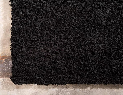 Unique Loom Solid Shag Collection Area Rug (6' 1" x 9' Rectangle, Jet Black)