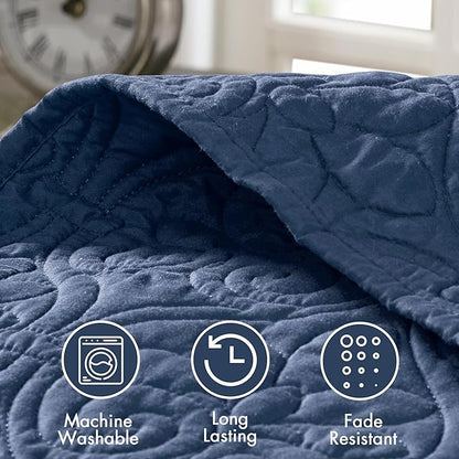 Madison Park Quebec Reversible Quilt Set Damask Design, Double Sided Stitching All Season, Lightweight Bedspread Bedding Set, Matching Sham, Navy, Twin(81"x110") 2 Piece