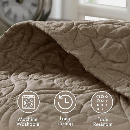 Madison Park Quebec Reversible Quilt Set Damask Design, Double Sided Stitching All Season, Lightweight Bedspread Bedding Set, Matching Sham, Khaki, King(120"x118") 3 Piece