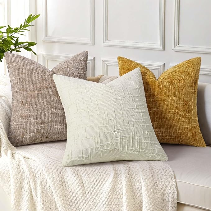 decorUhome Fall Oatmeal Chenille Throw Pillow Covers 18x18 Set of 2 Thick Textured Slubby Couch Pillow Covers Farmhouse Accent Modern Neutral Decorative Pillow Cases for Bed Sofa Living Room