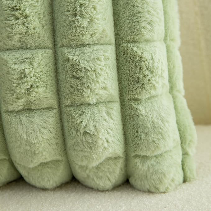 Neelvin Green Faux Fur Cozy Soft Plaid Decorative Throw Pillow Covers 22x22 inch Set of 2,Velvet Pillowcase Cushion Case for Sofa Couch