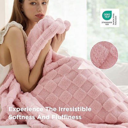 Bedsure GentleSoft King Size Blanket for Bed - Super Soft Cozy Blankets for Women Men Girls, Large Fuzzy Fleece Throw for Bedroom Decor, Blush Pink,108x90 Inches