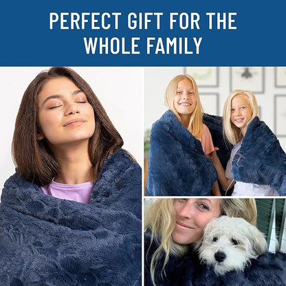 Everlasting Comfort Soft & Comfortable Navy Blue Faux Fur Throw Blanket for Couch - (50"x65") Minky & Fluffy Fall Blankets & Throws, Plush Fuzzy for Bed, Sofa & Living Room - Cozy Home Decor