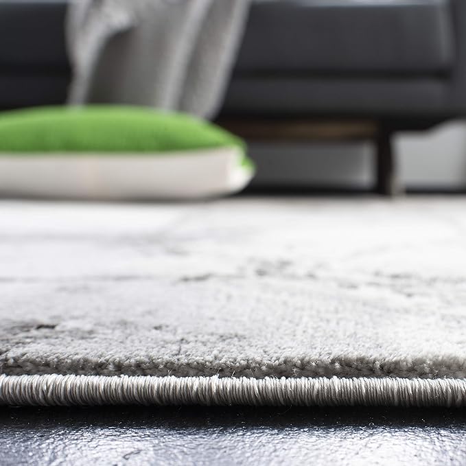 SAFAVIEH Craft Collection Area Rug - 6'7" Round, Grey & Silver, Modern Abstract Design, Non-Shedding & Easy Care, Ideal for High Traffic Areas in Living Room, Bedroom (CFT877G)