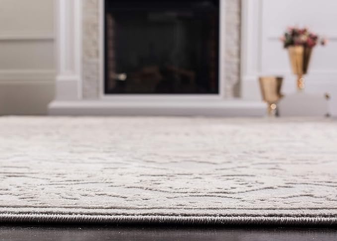 SAFAVIEH Area Rug 4x6 - Reflection Collection - Light Grey & Cream, Non-Shedding & Easy Cleaning, Ideal for Foyer, Living Room, Bedroom (RFT665C)