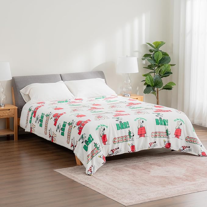 Berkshire Blanket Peanuts® VelvetLoft® Cute Character Snoopy Plush Blanket,Christmas Snowy Scene,Twin 60 in x 90 in (Official Peanuts® Product)