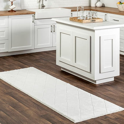 nuLOOM 2'6" x 8' Cozy Plush Area Rug, Machine Washable, Non-Slip, Soft Fluffy Shag Carpet for Living Room Bedroom Kids Room Nursery Home Decor, Amy White
