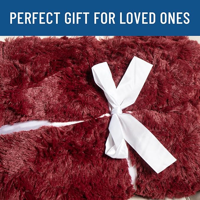 Everlasting Comfort Soft & Comfortable Red Faux Fur Throw Blanket for Couch - (50"x65") Minky & Fluffy Fall Blankets & Throws, Plush Fuzzy Cover for Bed, Sofa & Living Room - Cozy Home Decor