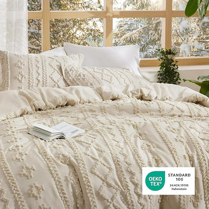 Bedsure Tufted Boho Comforter Set Full Size - Beige Boho Bed Set, GentleSoft™ 3 Pieces Farmhouse Shabby Chic Embroidery Bedding, Gifts for Woman, Soft Jacquard Full Comforter for All Seasons