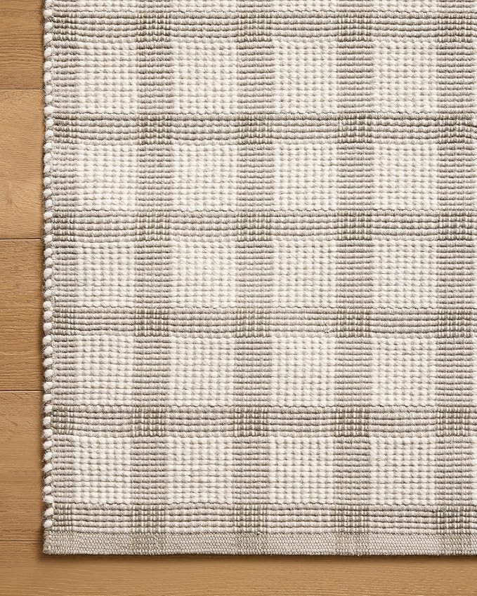 Loloi Magnolia Home by Joanna Gaines Ryder Collection RYD-02 Stone/Ivory 3'-6" x 5'-6" Accent Rug