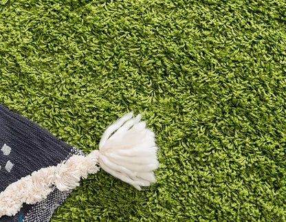 Unique Loom Solid Shag Collection Area Rug (7' 1" x 10' Rectangle, Grass Green)