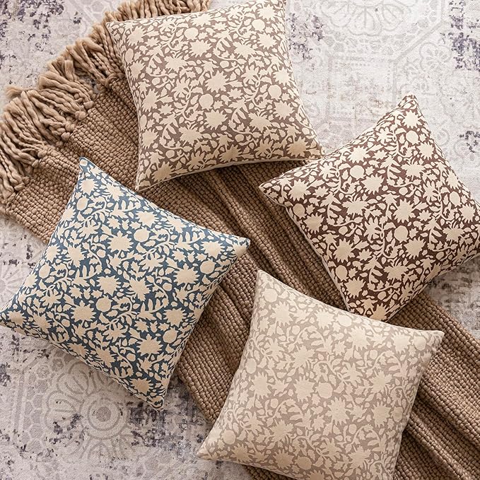 Foindtower Set of 2 Decorative Neutral Floral Throw Pillow Covers Accent Farmhouse Cushion Covers Boho Lumbar Pillowcase for Couch Sofa Bedroom Living Room Home Decor,12×20 Inch,Dusty Blue