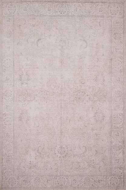 Loloi Loren Collection LQ-12 Sand 2'-3" x 3'-9" Accent Rug