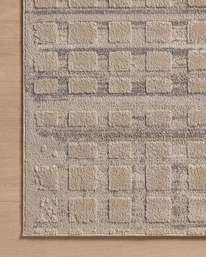 Loloi Amber Lewis Monty Collection MOT-06 Pebble/Beige 2'-7" x 4', .50" Pile Height, Area Rug
