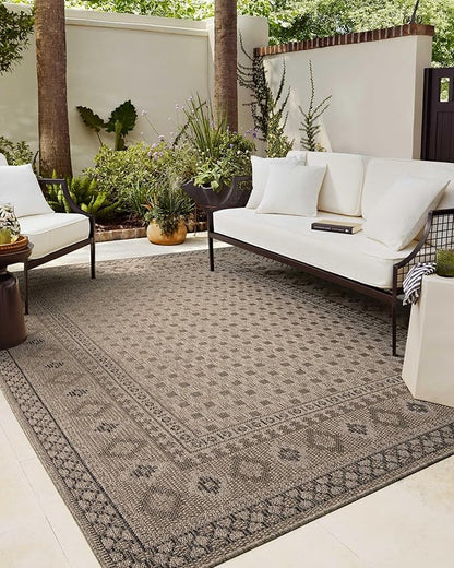 Loloi Chris Loves Julia Providence Collection PRC-07 Dove/Charcoal 6'-3" x 9'-2", .12" Pile Height, Indoor/Outdoor Area Rug