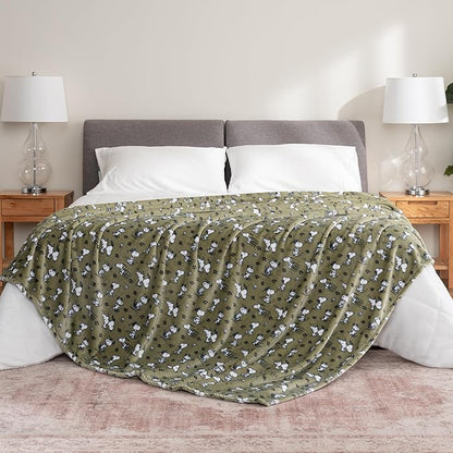 Berkshire Blanket Peanuts® VelvetLoft® Cute Character Snoopy Plush Blanket,Loden Green,King 90 in x 108 in (Official Peanuts® Product)