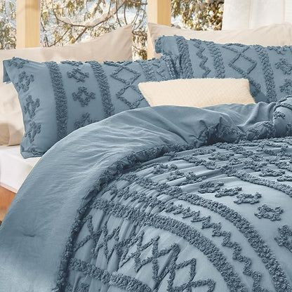 Bedsure Tufted Boho Comforter Set Full Size - Dusty Blue Boho Bed Set, GentleSoft™ 3 Pieces Farmhouse Shabby Chic Embroidery Bedding, Gifts for Woman, Soft Jacquard Full Comforter for All Seasons