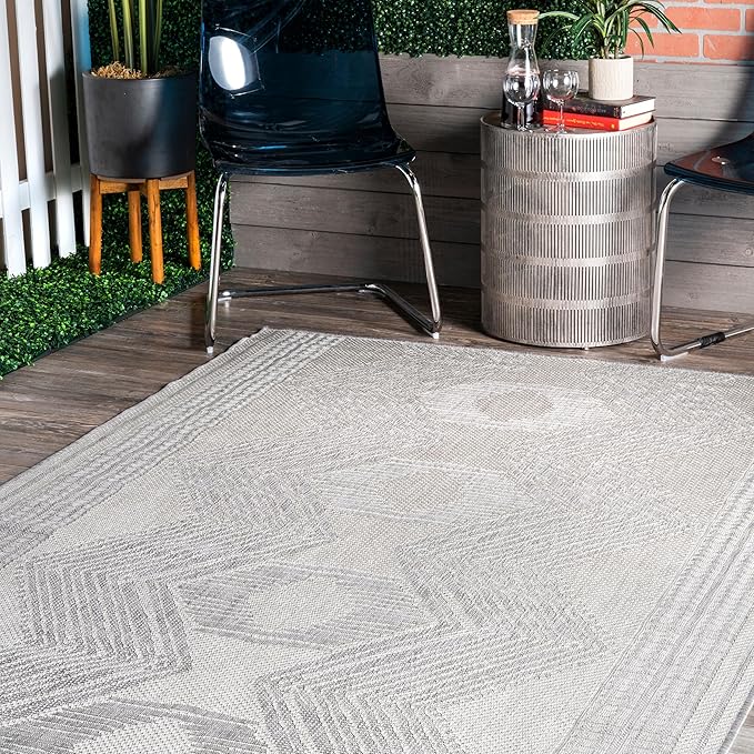 nuLOOM 8' Round Outdoor Tribal Geometric Area Rug, Stain Resistant, Weather Resistant, High Traffic, Patio, Balcony, Outside, Ranya Light Grey