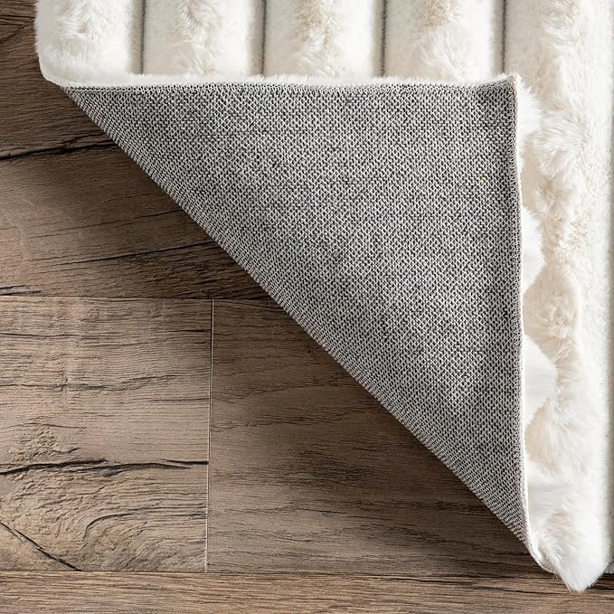 nuLOOM 2'6" x 8' Cozy Plush Area Rug, Machine Washable, Non-Slip, Soft Fluffy Shag Carpet for Living Room Bedroom Kids Room Nursery Home Decor, Kai White
