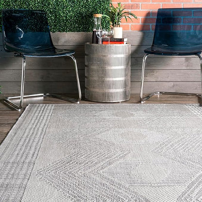 nuLOOM 8' Round Outdoor Tribal Geometric Area Rug, Stain Resistant, Weather Resistant, High Traffic, Patio, Balcony, Outside, Ranya Light Grey